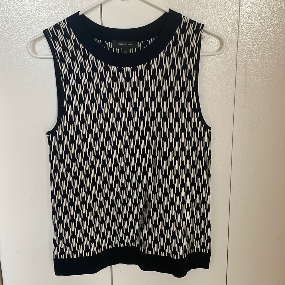 NWT Ann Taylor Sweater Vest